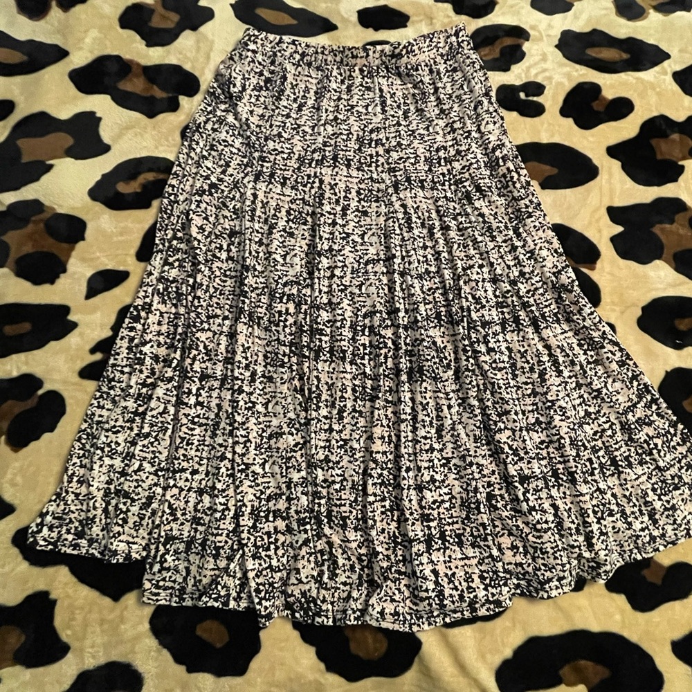 Premise Studio Midi Skirt Size M